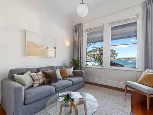 31 Queens Parade, Devonport