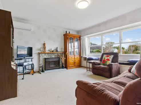 37 Hereford Street, Te Atatu Peninsula