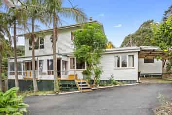 18-20 Otuturu Crescent, Thames