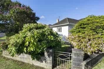 14 Leonard Road, Mount Wellington