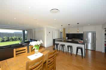 10 Leader Street, Marshland