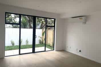 8/447 Hibiscus Coast Highway, Orewa