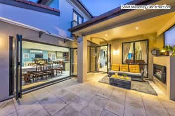 25 Bridgefield Crescent, Flat Bush