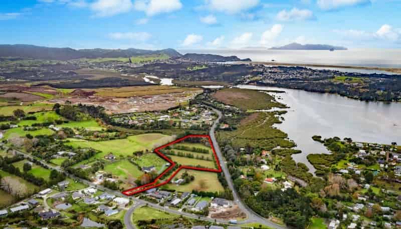 35 Molesworth Drive, Mangawhai