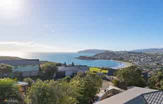 42 Pikarere Street, Titahi Bay