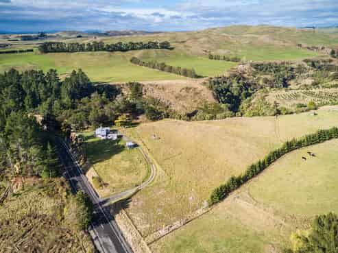 1383 Kereru Road, Maraekakaho