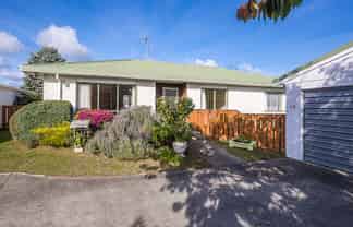 33 Rosewood Place, Paraparaumu