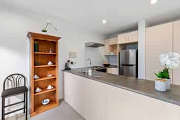 8/30 John Jennings Drive, Albany