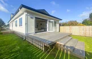 11 Orlando Street, Stratford