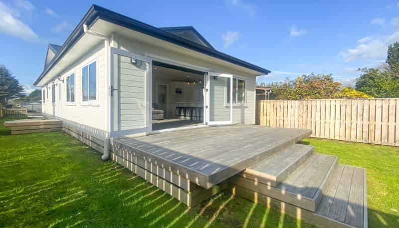 11 Orlando Street, Stratford