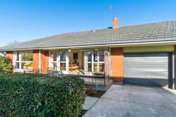 2/44 Wairarapa Terrace, Fendalton