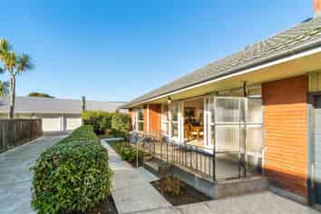 2/44 Wairarapa Terrace, Fendalton