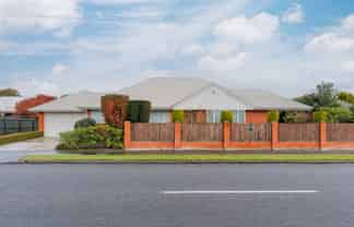 141 Avonhead Road, Avonhead