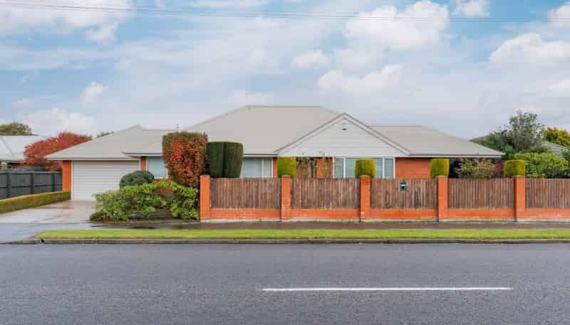 141 Avonhead Road, Avonhead