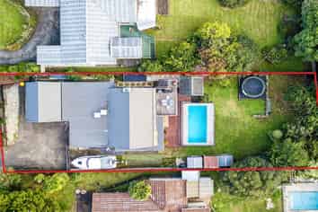 84 Houchens Road, Glenview