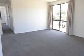 42 Parakai Ave, Parakai