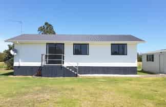 42 Parakai Ave, Parakai