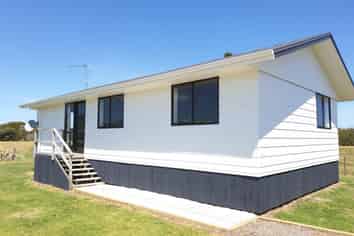 42 Parakai Ave, Parakai