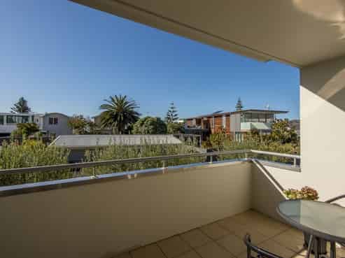 4/6 Burgess Street, Sumner