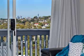 1/83 Coronation Road, Hillcrest