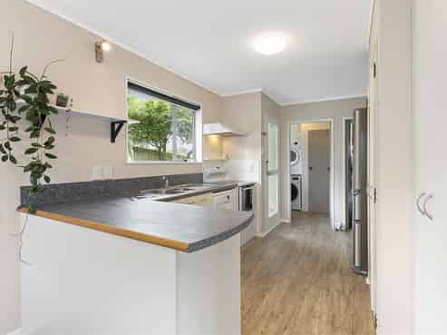 65 Desert Gold Street, Ascot Park