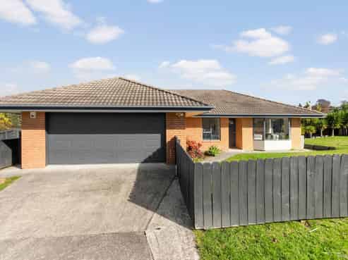 21 Legacy Drive, Henderson