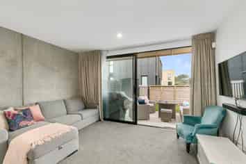 433D Jackson Street, Petone