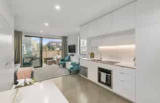 433D Jackson Street, Petone