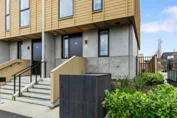 433D Jackson Street, Petone