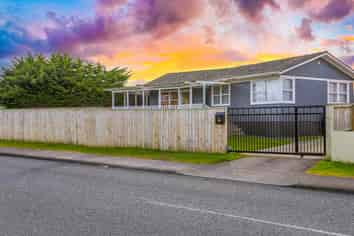 4 Everitt Road, Otara