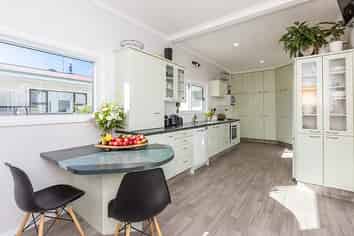 271 Kennedy Road, Onekawa