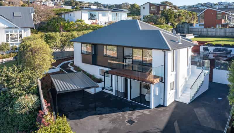 1A Cave Terrace, Redcliffs