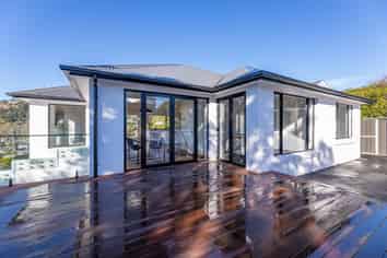1A Cave Terrace, Redcliffs