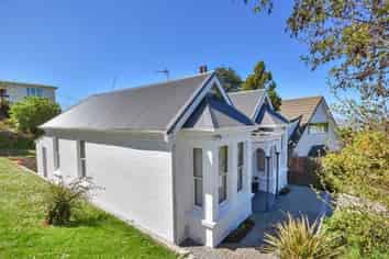 328 Highgate, Roslyn