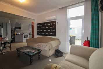 82 Harrow Street, Dunedin Central