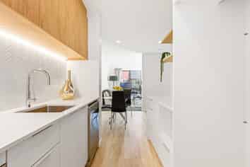 8/37 Cornwall Street, Saint Albans