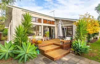 47 Raumati Road, Raumati Beach