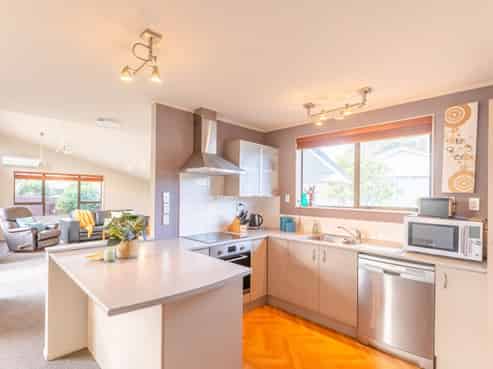 47 Raumati Road, Raumati Beach