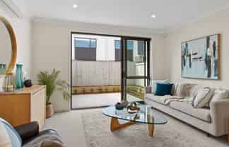 10 Orona Place, Conifer Grove