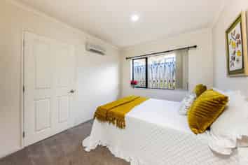 60 Castlefinn Drive, Weymouth