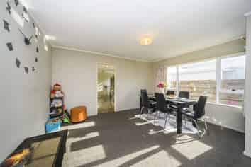 422a Botanical Road, West End