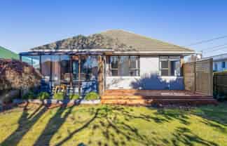 22 Dunedin Street, Redwood