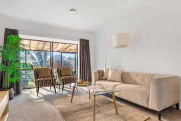 22 Dunedin Street, Redwood