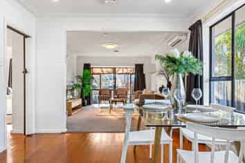 22 Dunedin Street, Redwood