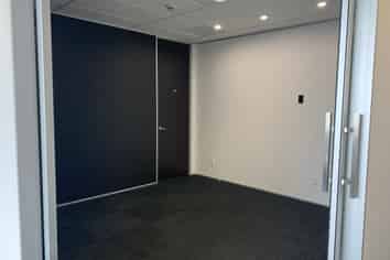 300 sqm Modern Office