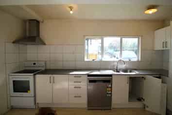 lower unit/10 Acton Place, Avondale