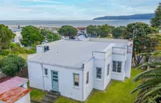 14 Manly Street, Paraparaumu Beach