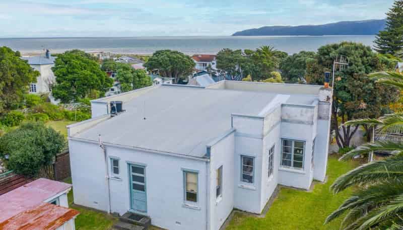 14 Manly Street, Paraparaumu Beach