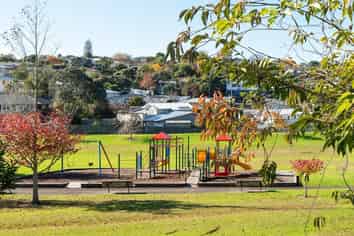 56B Knightsbridge Drive, Forrest Hill