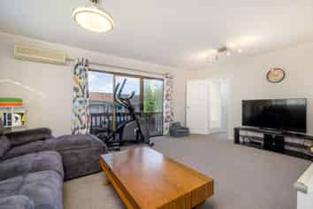 6 Lewisham Street, Highland Park